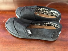 Youth Toms Classic Canvas Slip On Shoes Black Canvas Y13