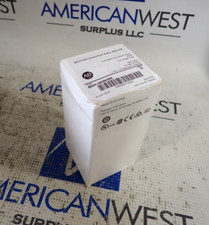 New Allen Bradley 800H-QRBH2W Ser G  White Illuminated Momentary PushButton