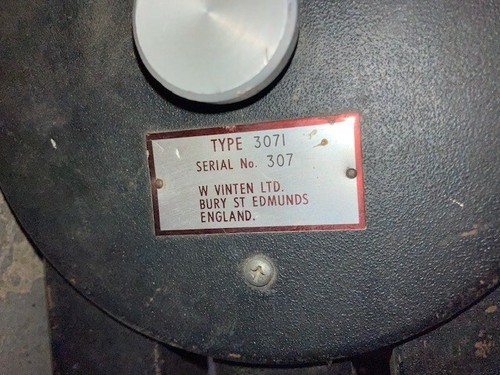 Vinten Portaped Pedestal with 3076 Vinten head and 3071 Dolly - Picture 5 of 5