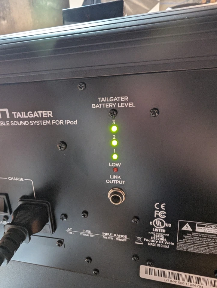 Sistema de sonido portátil Ion Tailgater para base de carga iPod versión original funciona Foto 3 de 4