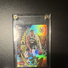 Topps Sonic Boom Insert Giannis Antetokounmpo SB-3 Milwaukee Bucks 2025-26