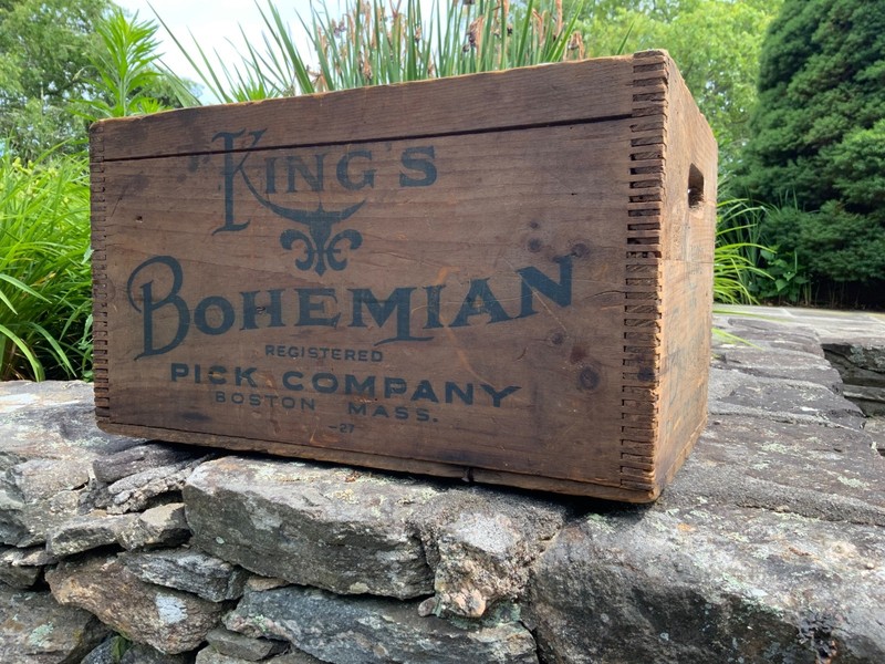 Antique KING'S BOHEMIAN ADVERTISING BEER CRATE, 1890-1917.
