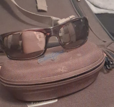 Maui Jim MJ-208-10 Polarized Wrap Sunglasses Men Brown Gray Plastic
