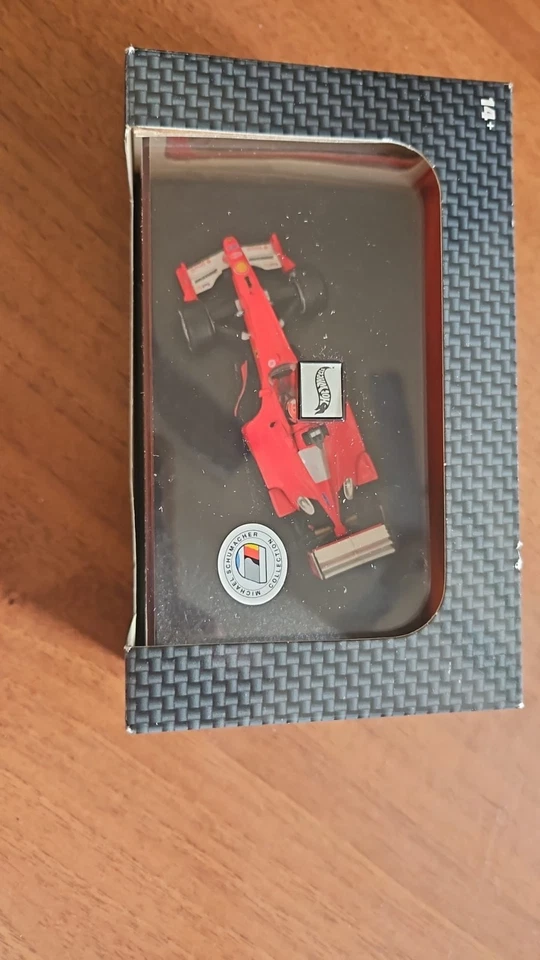 Hot Wheels Racing Ferrari F1 2000 Michael Schumacher Race Car - 1:43 Boxed - Immagine 2 di 4