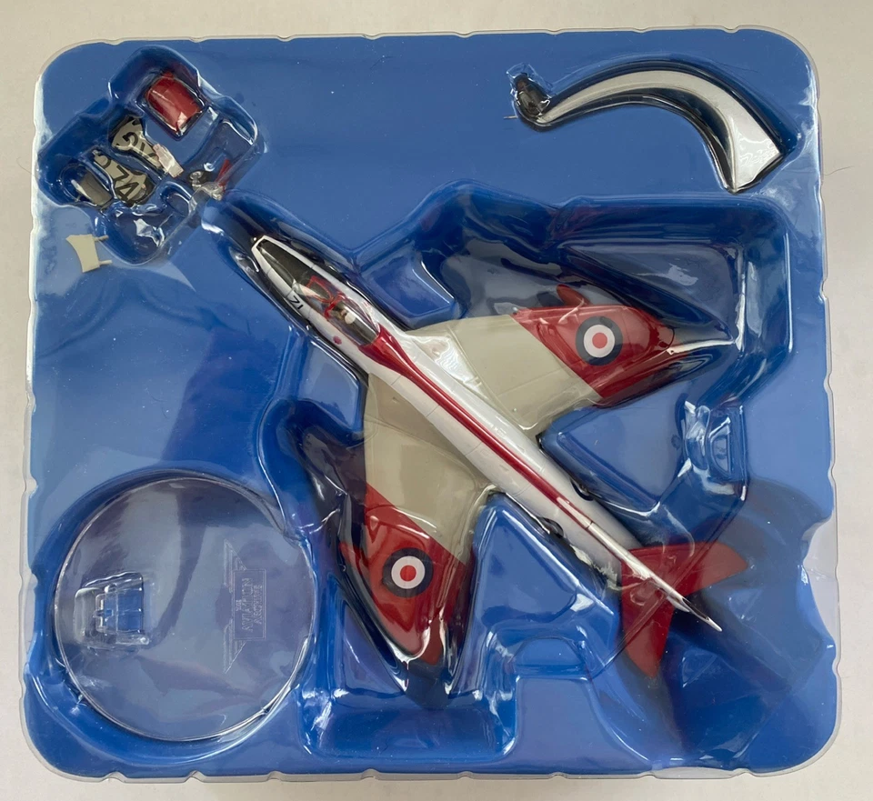 Corgi Aviation 1:72 Hawker Hunter MK6 Jet Fighter Power 49803 Limited Edition - Image 3 of 4