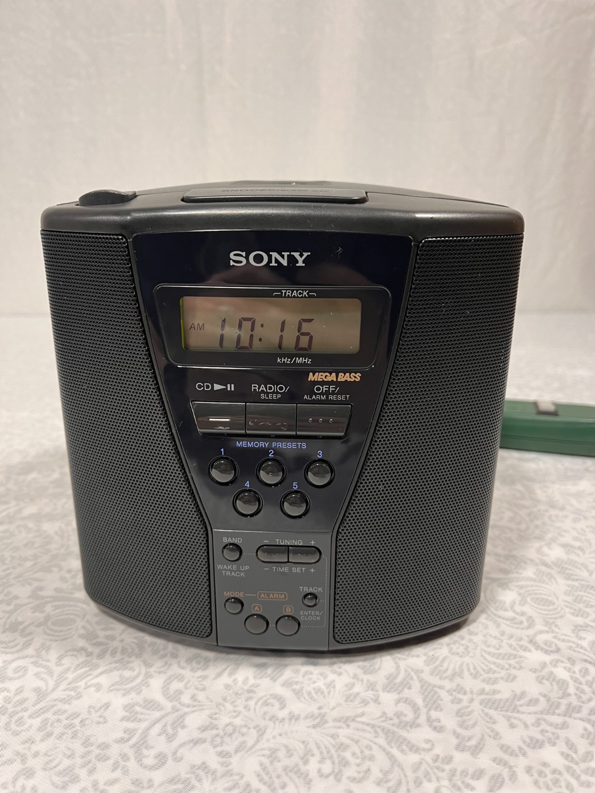 Mega Bass Black Gray Presets Tested