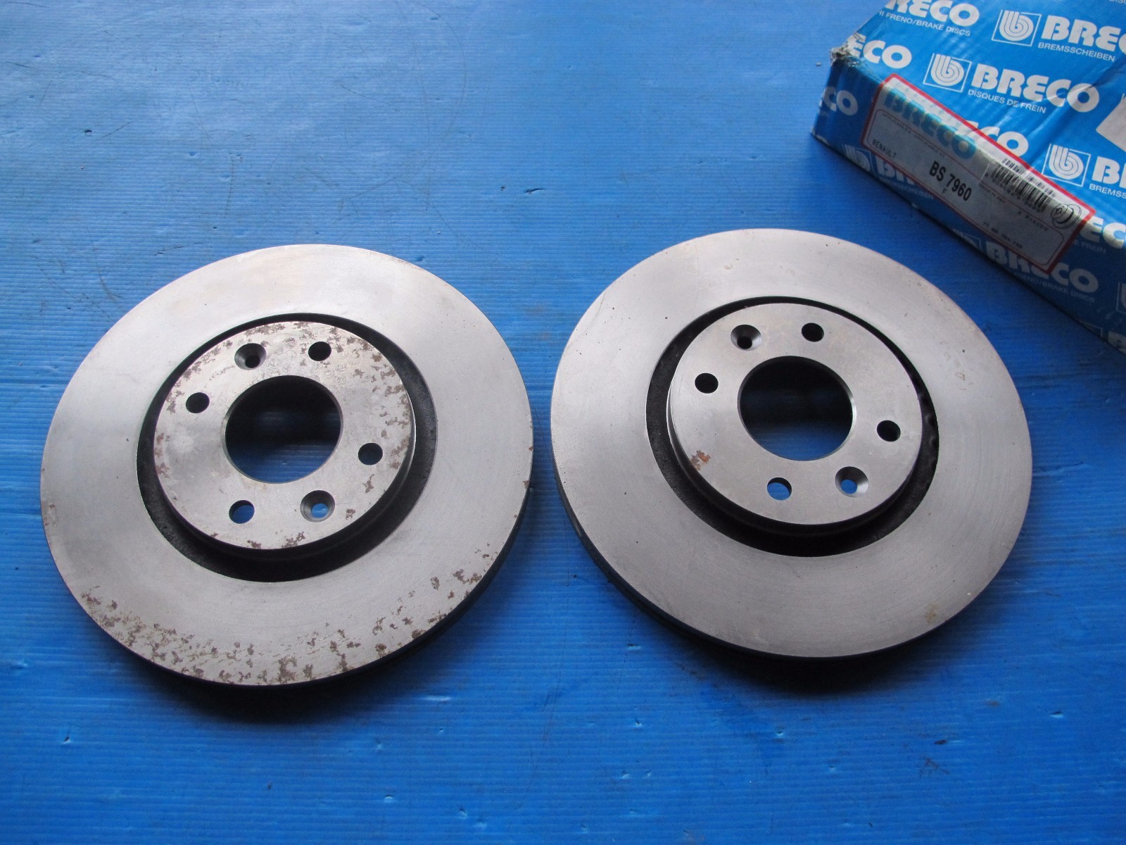 Disques de freins avant BRECO pour restaurer le freinage des Renault R21 et Nevada