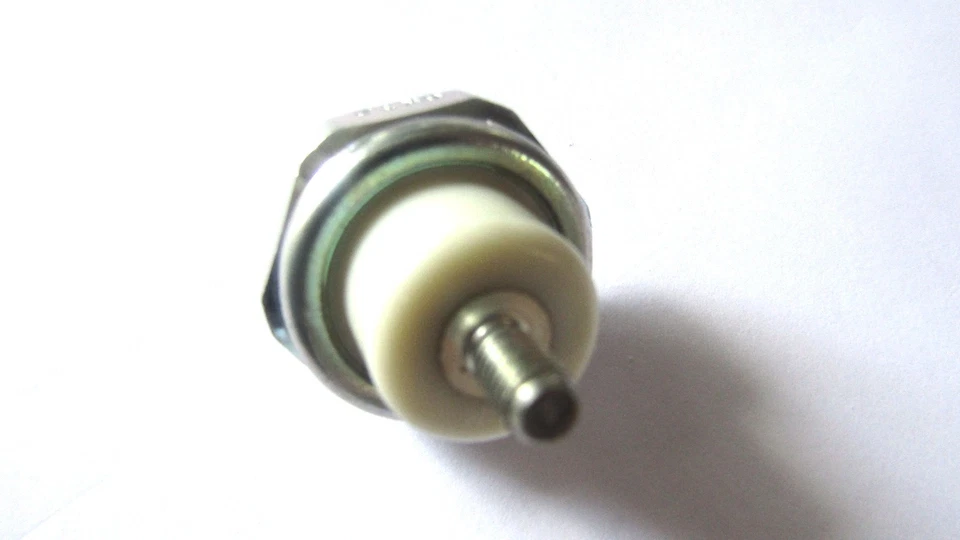 Ignition Knock (Detonation) Sensor Wells SU379 - Image 4 of 4