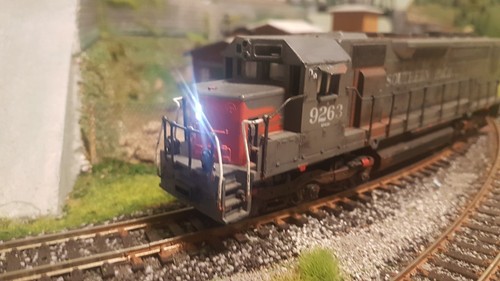 Locomotora diésel digital Athearn envejecida, SOUTHERN PACIFIC #9263, EMD SDP40 DCC | Zustand: Gebraucht