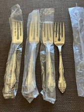 Oneida BOURBON Hapsburg SSS Stainless 4 Salad Forks 6 1/4 Glossy Flatware New