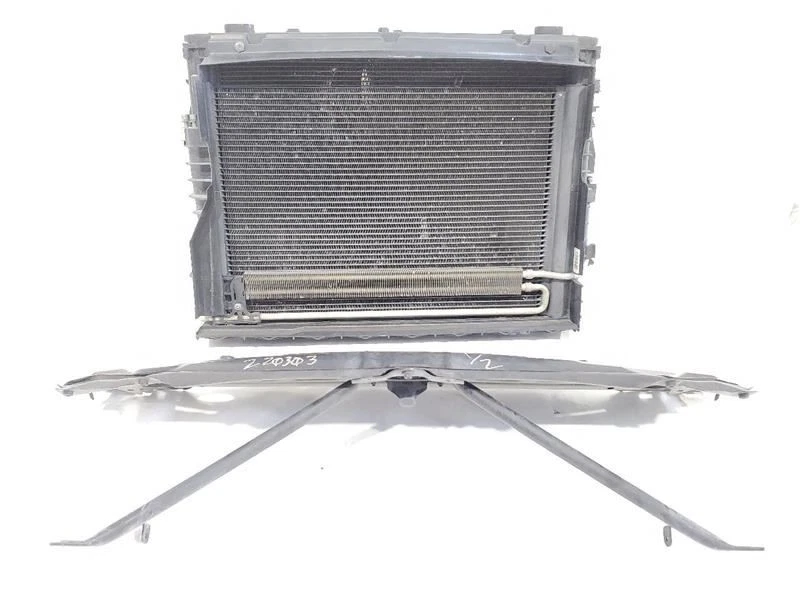 Soporte de núcleo de radiador con toda la refrigeración OEM 2008 2009 2010 BMW 528I Foto 2 de 4