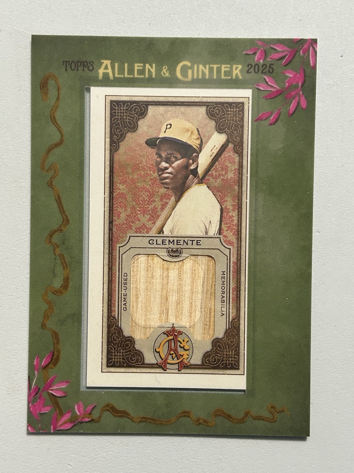 Roberto Clemente #MFR-RC Baseball Cards 2025 Topps Allen and Ginter Mini Framed Relic trading card — raw and PSA graded price guide