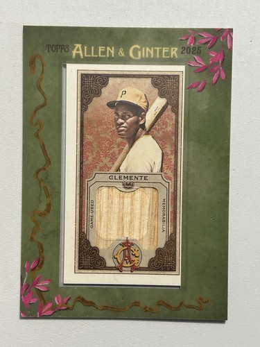 Roberto Clemente #MFR-RC — 2025 Topps Allen and Ginter Mini Framed Relic baseball card