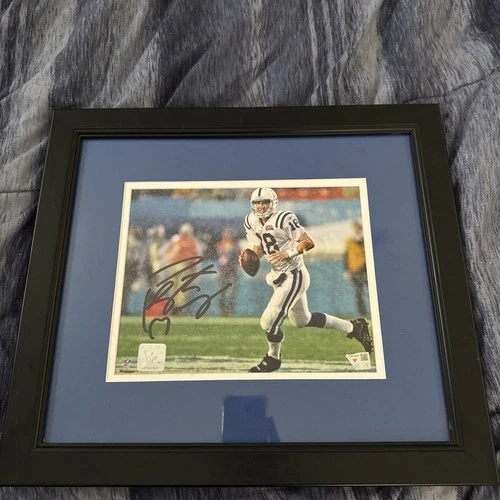 Peyton Manning Indianapolis Colts Signed 8" x 10" Super Bowl XLI Running in Rain