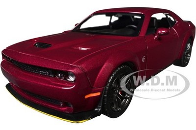 2018 DODGE CHALLENGER SRT HELLCAT BURGUNDY 1/24 DIECAST MODEL BY MOTORMAX 79350