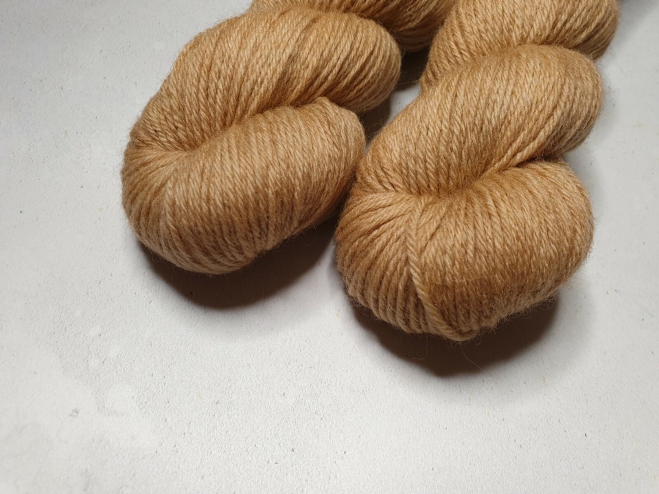 Anna-May • CAPSULE - Corriedale DK