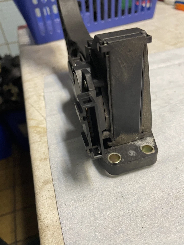 Gaspental eléctrico VW Polo 9N Skoda Fabia 6Y 0280752215 Foto 3 de 3