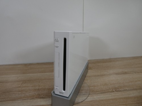 Nintendo Wii Console White (RVL-001) OEM Controllers And Cables, Tested - Picture 2 of 8