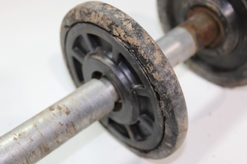 1996 POLARIS RMK 500 CARB REAR SKID AXLE #4822 - Picture 4 of 11