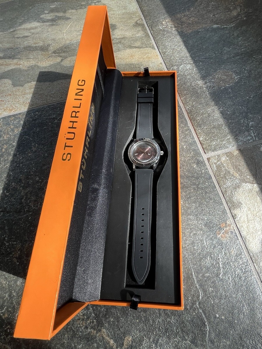 Stuhrling Sniper 3915 Quartz 42mm Classic Aviator Silver  display picture 2
