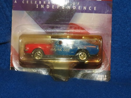 JOHNNY LIGHTNING 1967 SHELBY MUSTANG 4 LUGLIO 2000 1/64 - Foto 2 di 8