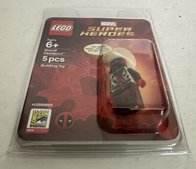 LEGO Marvel SDCC 2018 Exclusive Super Heroes Sheriff Deadpool Minifigure