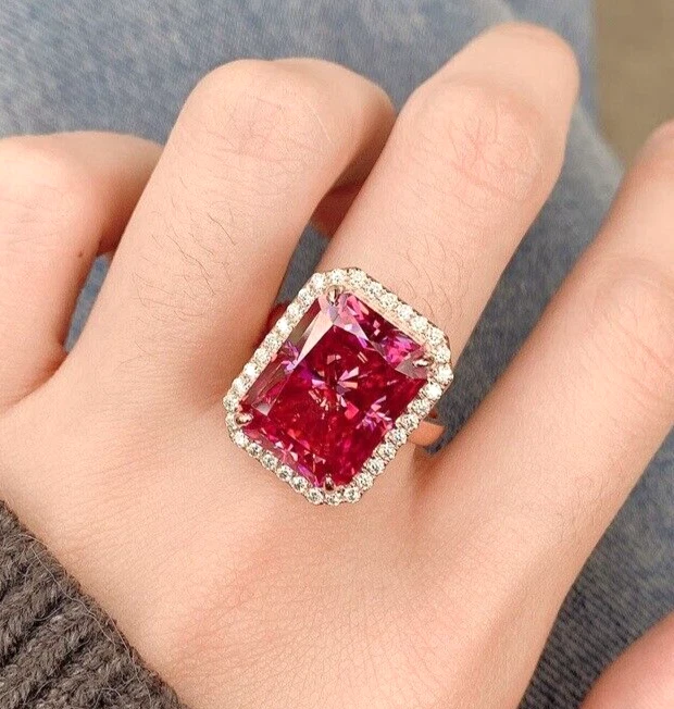 Anillo de cóctel de diamantes rosas tratados certificado de 8 quilates con detalles en plata 925 Foto 4 de 4