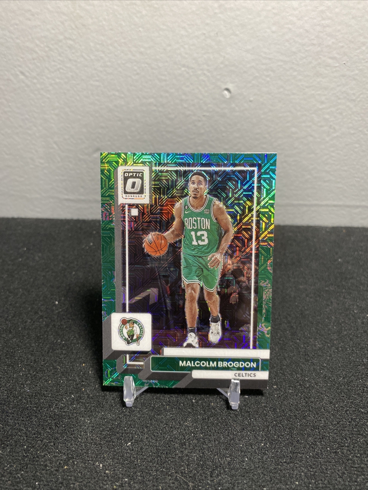 2022-23 Donruss Optic Dragon Prizm Malcolm Brogdon Card #11