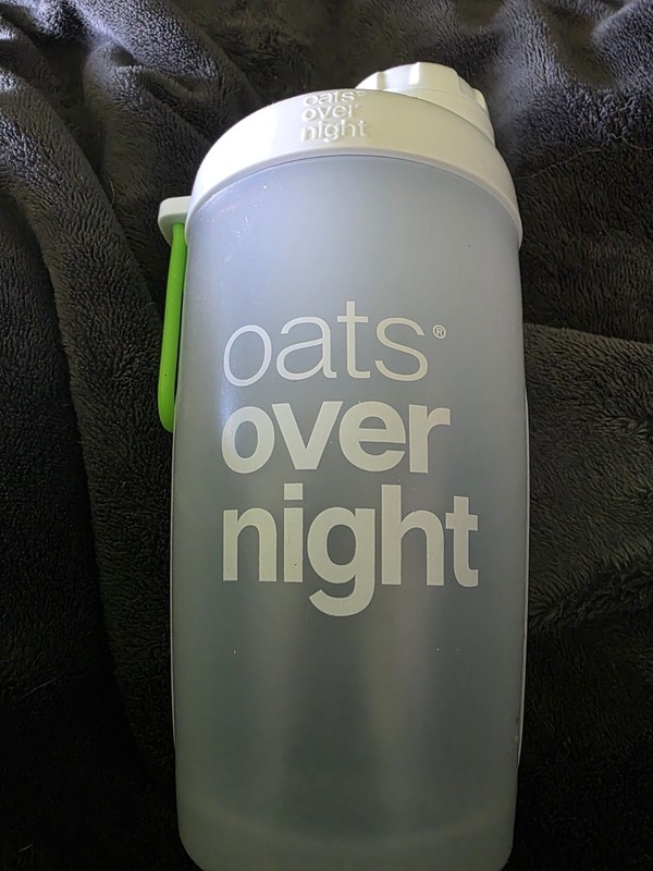 Oats Overnight - 16 Single Serve Packs - Multiple / Variety Flavors W/Shaker