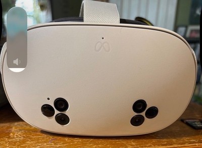 Meta Quest 3s 128GB VR Headset - White