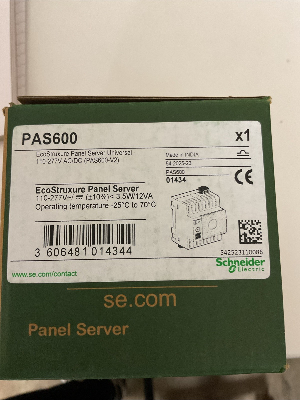 SCHNEIDER PAS600 ECOSTRUXTURE PANEL SERVER