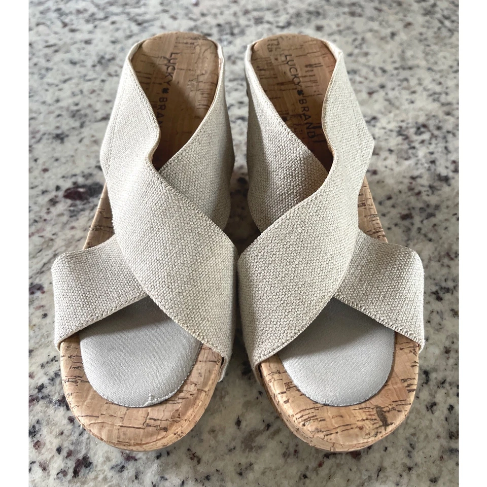 Sandalias de cuña Lucky Brand Mykayla beige corcho plataforma correas cruzadas 9M Foto 2 de 4