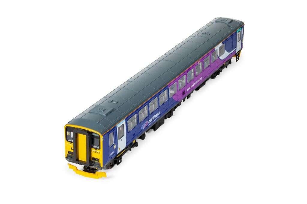 Hornby R30427 Class 153 Northern Rail 153360 Diesel Locomotive - Image 5