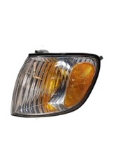 2001-2003 Toyota Sienna Driver Left Lh Cornerpark Light Park 1330676 2001-2003 Toyota Sienna Driver Left Lh Cornerpark Light Park 1330676