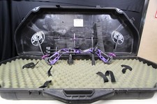 DIAMOND ARCHERY EDGE 320 COMPOUND BOW 50LBS DRAW 32" DRAW LENGTH (01MLE03CA)