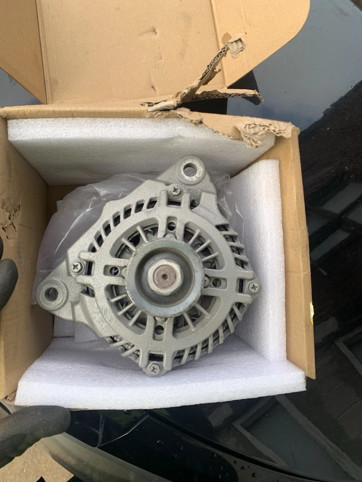 Alternador-Laramie, VIN: D, GAS, OHV, FI, Natural, Chrysler, HEMI, 16 válvulas Foto 4 de 4