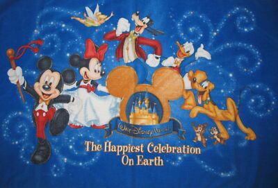Walt Disney World Beach Towel Happiest Celebration on Earth Mickey Mouse Blue