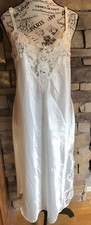 90  s VTG California Dynasty Woman  s Size M Strappy Ivory V Neck Beaded Nightgown