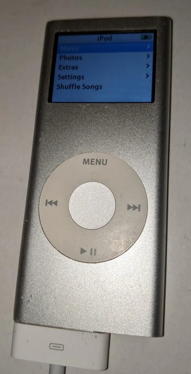 Apple iPod Nano 2nd Generation Silver 2GB Model A1199. ~READ