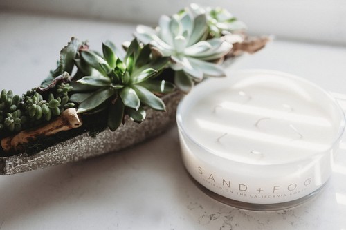 Sand + Fog Scented Candle - Teakwood - Additional Scents and Sizes – 100% - 第 6/8 張圖片