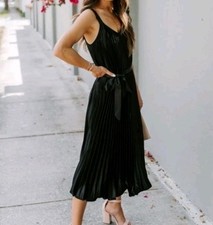 VICI Black Satin Pleated Shift Dress Size M Midi Classic Elegant City Cocktail