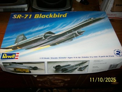 2009 Revell SR-71 Blackbird 1/72 Scale Unbuilt Kit