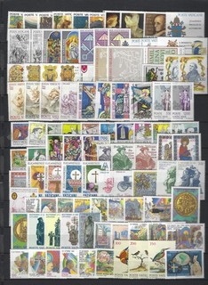 Vatikan 100 verschiedene postfrische Marken und 4 Blöcke aus 1977 1988