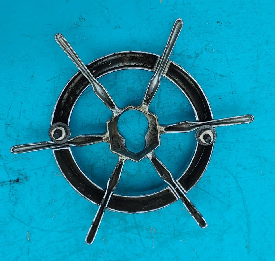 1955 1956 Packard Clipper Trunk Emblem Ship Wheel Trunk Key All Original Rare - Imagem 4 de 4