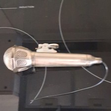 Microphone à main câblé filaire métal argenté, N° pièce fabricant ⁰