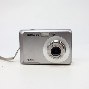 Samsung Digital Camera ES15 10.2MP, Silver - Tested