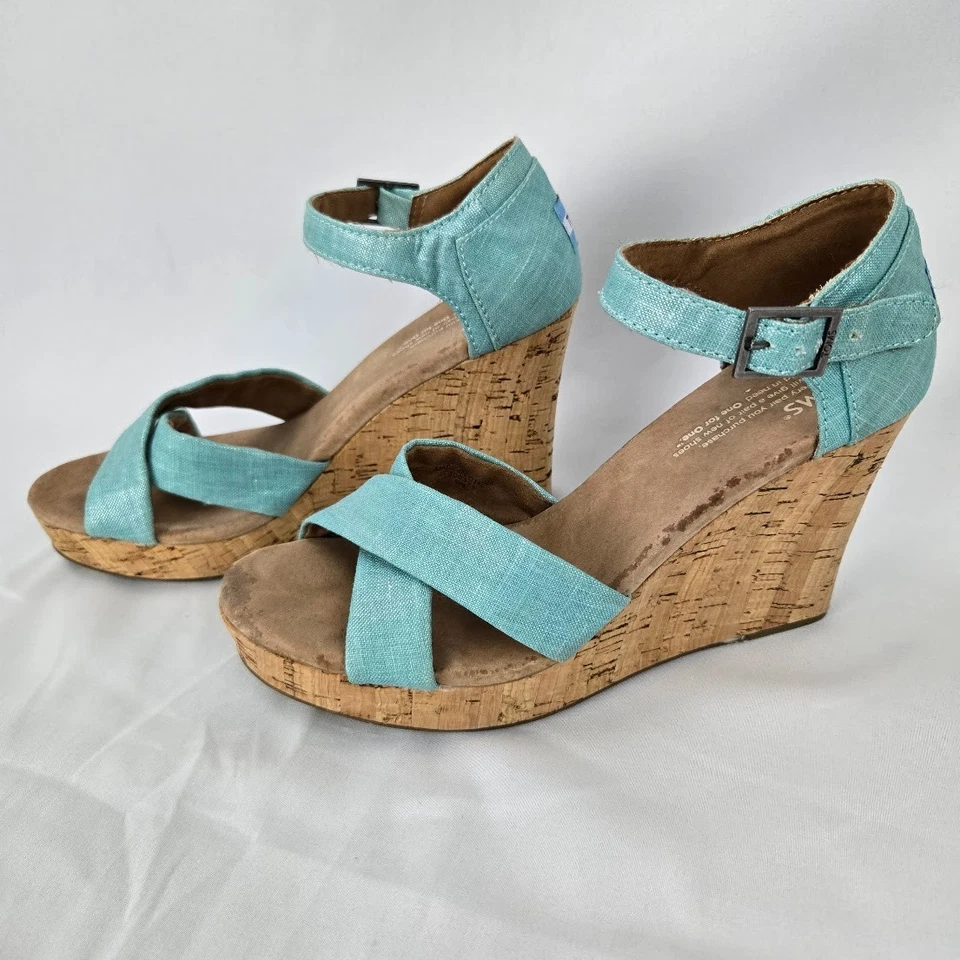 Zapatos de salón Toms azul de lona con tiras punta abierta cuña tacón alto para mujer talla 8 EE. UU. Foto 2 de 4