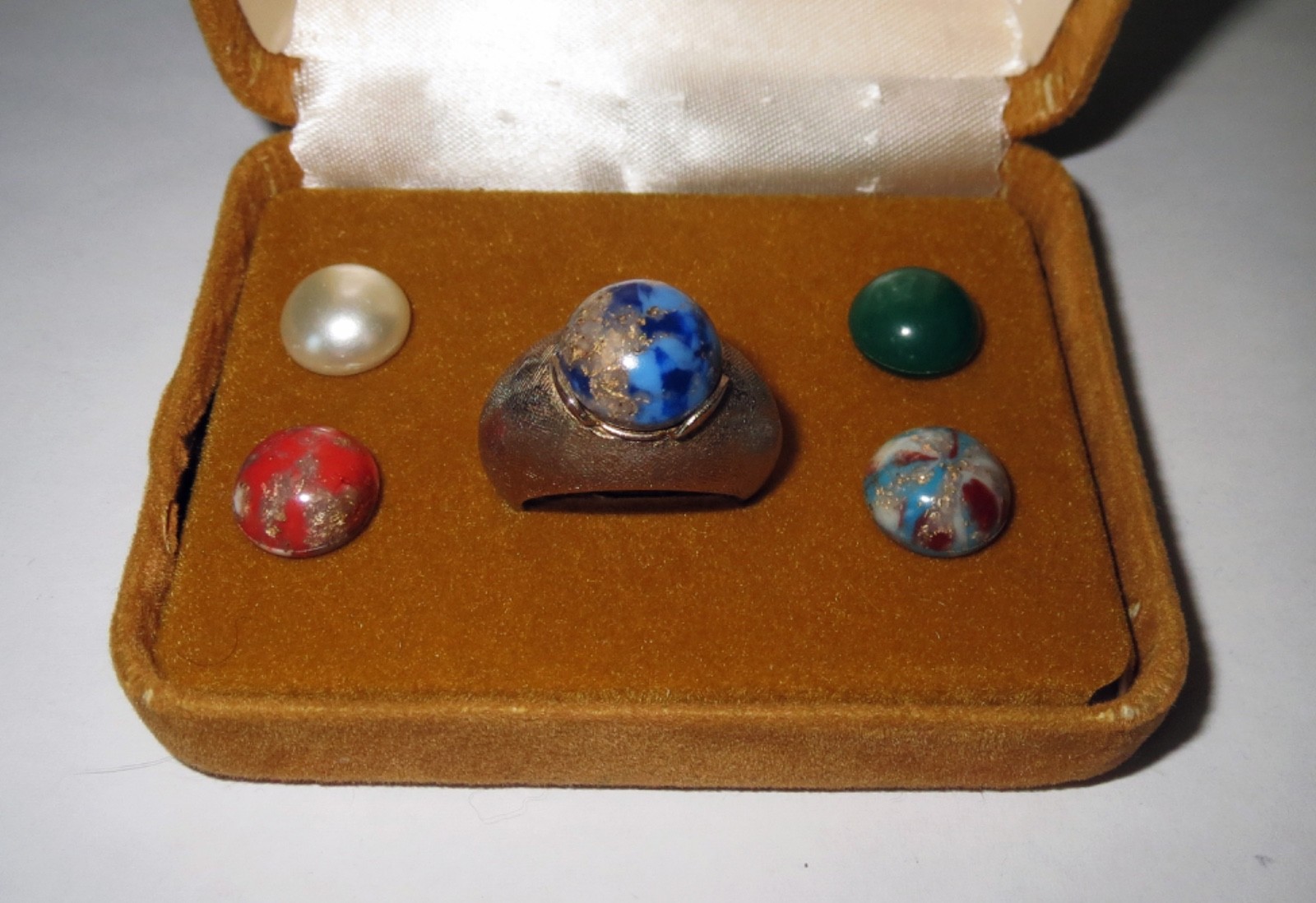 Picture 5 of 8
