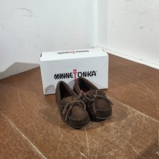 Minnetonka Moccasins Child's Chocolate Boy's Size 10