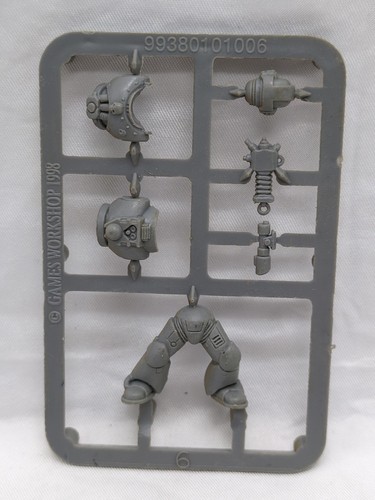 Warhammer 40k Space Marines Librarian in Terminator Armour BNOS Games Workshop | UK